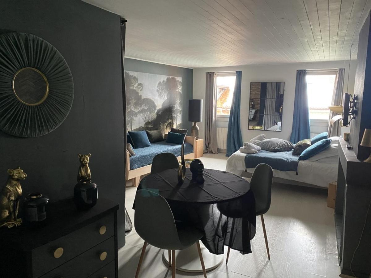 Apartamento "Un Lieu Unique" Le Cozy Annecy Exterior foto
