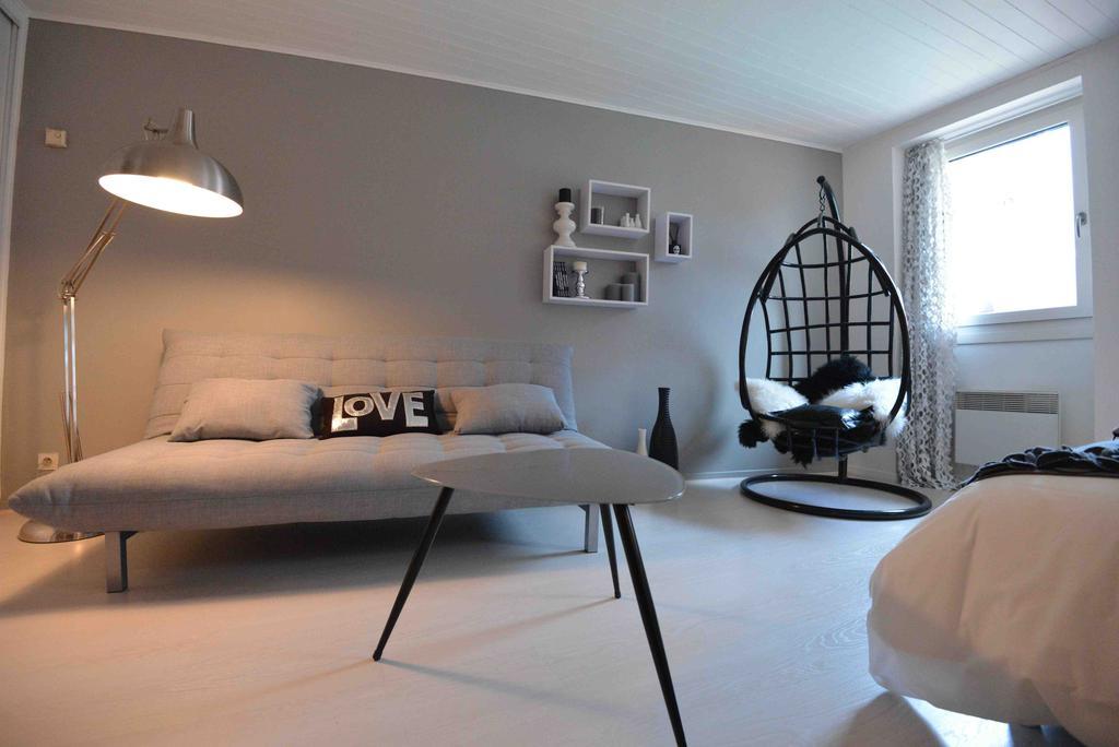 Apartamento "Un Lieu Unique" Le Cozy Annecy Habitación foto