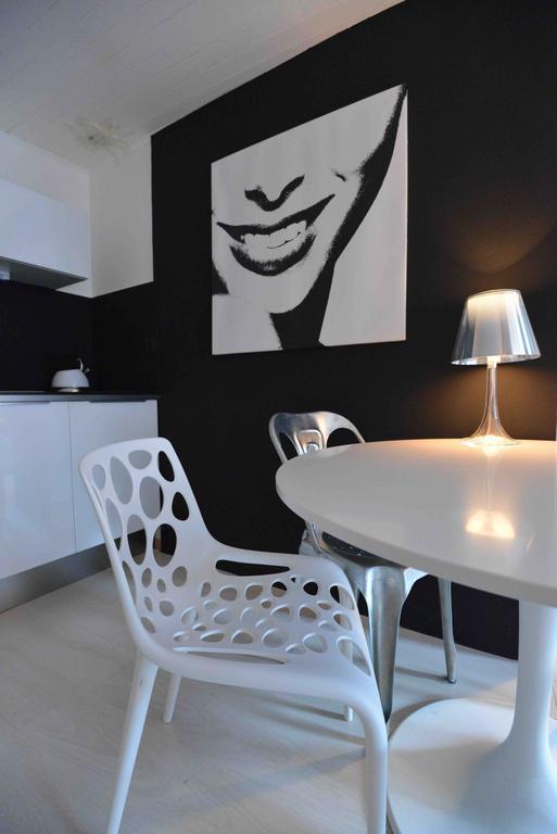 Apartamento "Un Lieu Unique" Le Cozy Annecy Habitación foto